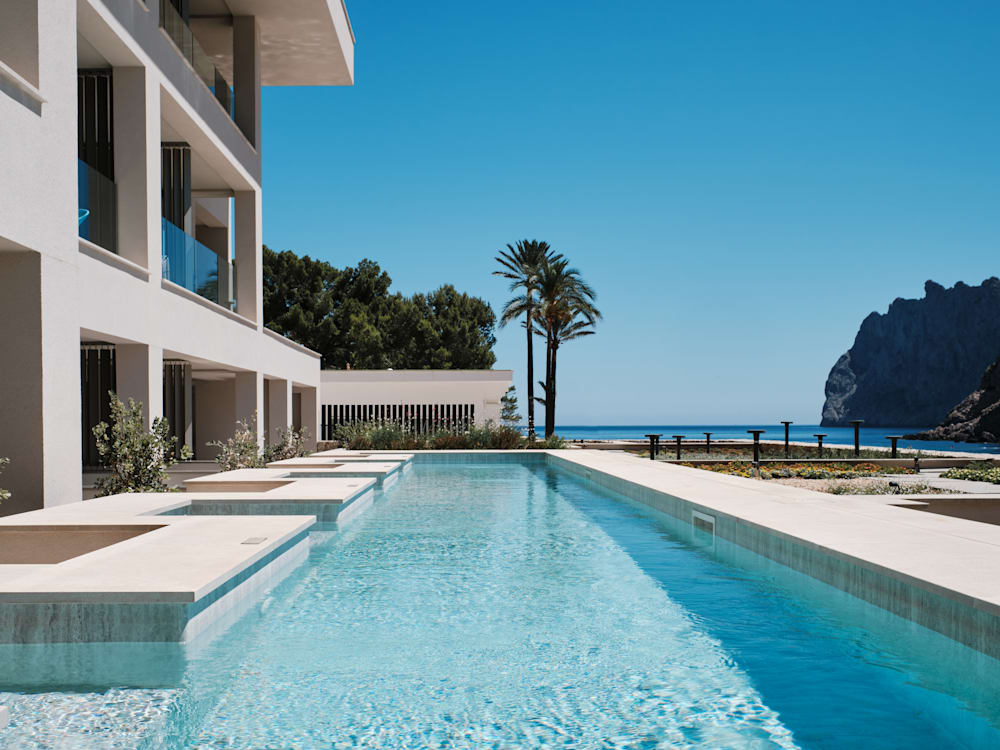 Mr And Mrs Smith Mallorca www.mrandmrssmith.com